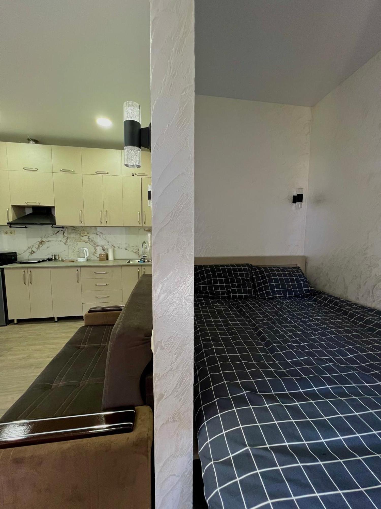 Sun And Moon Aparthotel บาทูมิ ภายนอก รูปภาพ